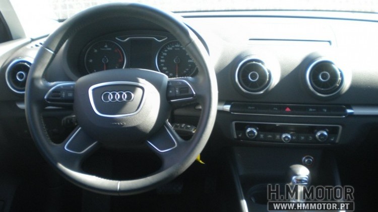Audi A3 Sportback 1.6 TDi Advance S Tronic